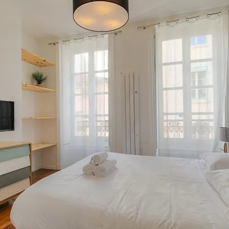 Caractere Et En Hypercentre Apartment