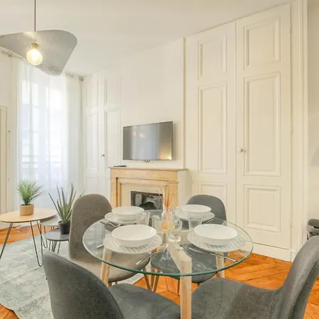 Caractere Et En Hypercentre Apartment *